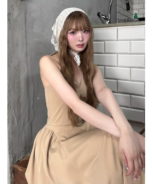 Darich(ダーリッチ)の「ホルターボリュームフレアロングワンピース(ワンピース・レディース・グレー/ブラック/ベージュ・FREE/FS)」の17枚目の写真