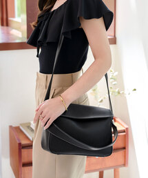 KOBE LETTUCE | カードポケット付きショルダーバッグ(ショルダーバッグ)