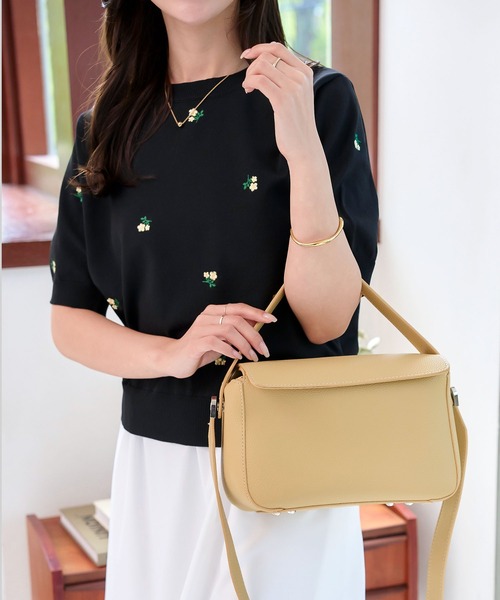 KOBE LETTUCE(コウベレタス)の「カードポケット付きショルダーバッグ(ショルダーバッグ・レディース・ブラウン/イエロー/オフホワイト/ブラック・F)」の10枚目の写真