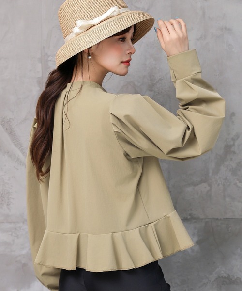 TeddyShop（テディショップ）の「【UVカット率100%/UPF50+/急速・接触冷感/軽量/水陸両用】レディース水着 長袖ハイネックジップアップペプラムフリルラッシュガードトップス 水陸両用 体型カバー（パーカー・レディース・ホワイト/ベージュ・S/L/M）」の11枚目の写真