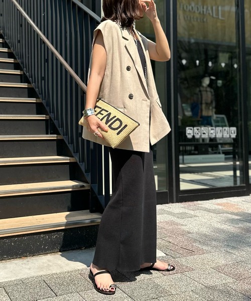model：H157 着用サイズ：M