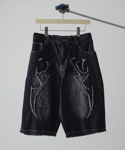 Revo.（レボ）の「【選べる2デザイン】9.5oz デニム バイアス＆トライバル フリンジデザイン 5ポケット ワイド ショーツ/ハーフパンツ（デニムパンツ・メンズ・ブラック系1/ネイビー系1/ブラック系/ネイビー系・M/L）」の3枚目の写真