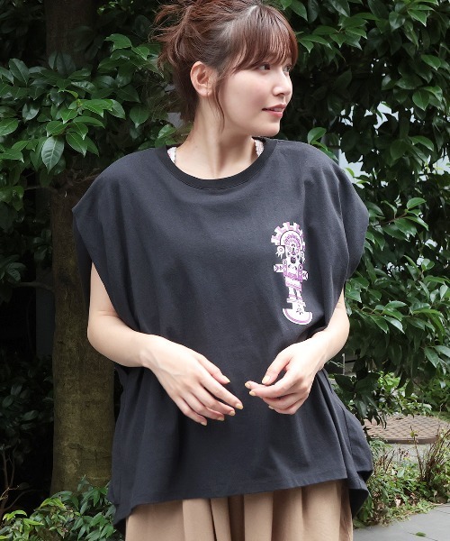 チチカカ(チチカカ)の「トゥーミプリントプルオーバー(Tシャツ/カットソー・レディース・レッド/ホワイト/ブラック・FREE)」の2枚目の写真