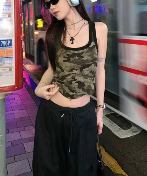 MEMECLE（メメクル）の「【 MEMECLE / メメクル 】迷彩柄タンクトップ（タンクトップ・レディース・その他・MEDIUM/LARGE/SMALL）」の13枚目の写真