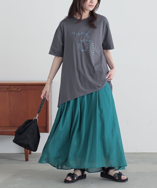 n'OrLABEL(ノアールレーベル)の「箔ロゴプリントフレアカットソー(Tシャツ/カットソー・レディース・オフホワイト/チャコール/ベージュ・2/1)」の14枚目の写真