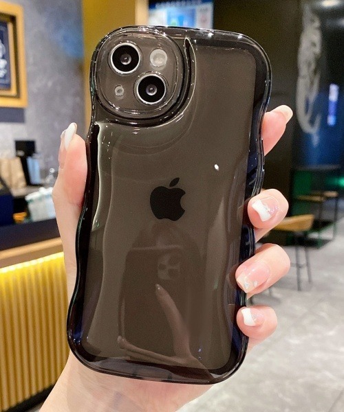 Fun & Daily(ファンアンドデイリー)の「F&D : クリアウェーブ iPhoneケース/ iPhone15 / 16 / 17 / Plus / Pro / Pro Max / Air アイフォンケース(スマホケース/カバー・レディース・ブラック/クリア・iPhone 15/iPhone 15 Pro/iPhone 16/iPhone 16 Plus/iPhone 16 Pro/iPhone 15 Pro Max/iPhone Air/iPhone 17 Pro/iPhone 17/iPhone 17 Pro Max)」の1枚目の写真