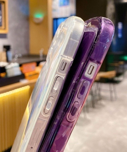 Fun & Daily(ファンアンドデイリー)の「F&D : クリアウェーブ iPhoneケース/ iPhone15 / 16 / 17 / Plus / Pro / Pro Max / Air アイフォンケース(スマホケース/カバー・レディース・ブラック/クリア・iPhone 15/iPhone 15 Pro/iPhone 16/iPhone 16 Plus/iPhone 16 Pro/iPhone 15 Pro Max/iPhone Air/iPhone 17 Pro/iPhone 17/iPhone 17 Pro Max)」の4枚目の写真