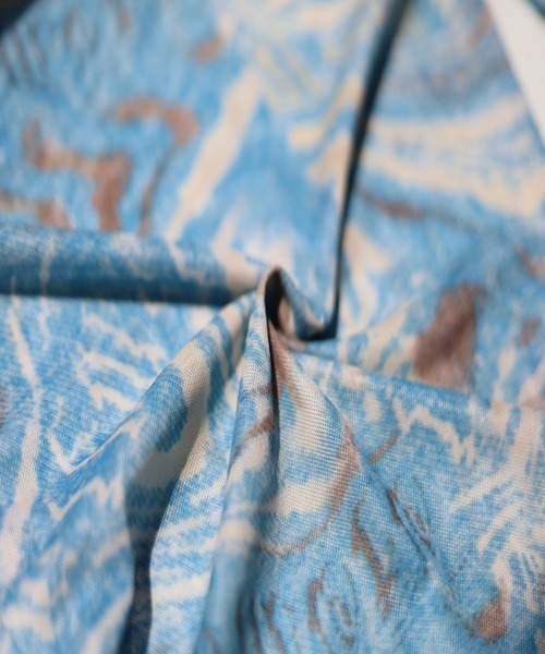 Vini(ヴィニ)の「【Vini】マーブル シアー トップス(Tシャツ/カットソー・レディース・ブルー・LARGE/MEDIUM)」の4枚目の写真