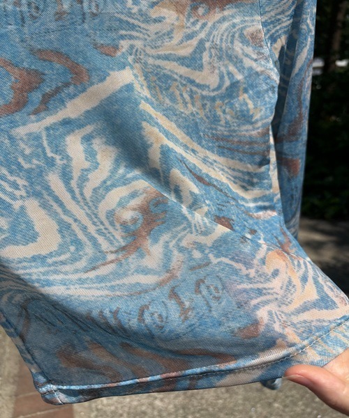 Vini(ヴィニ)の「【Vini】マーブル シアー トップス(Tシャツ/カットソー・レディース・ブルー・LARGE/MEDIUM)」の7枚目の写真