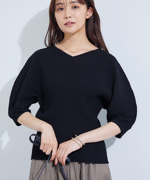 INDIVI（インディヴィ）の「【二の腕カバー／スタイルアップ】ドライタッチストレッチニット（Tシャツ/カットソー・レディース・ブラック/チャコールグレー/ホワイト/イエロー・05/13/15 /38）」の15枚目の写真