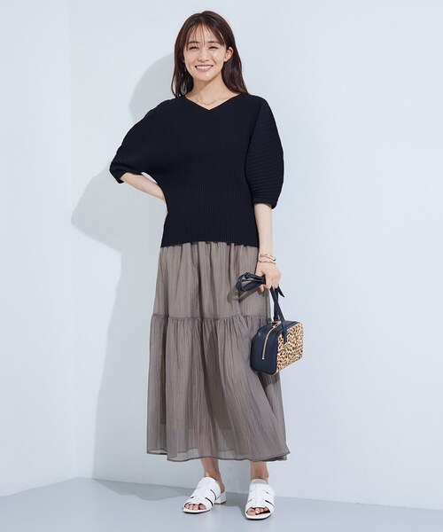 INDIVI（インディヴィ）の「【二の腕カバー／スタイルアップ】ドライタッチストレッチニット（Tシャツ/カットソー・レディース・ブラック/チャコールグレー/ホワイト/イエロー・05/13/15 /38）」の16枚目の写真