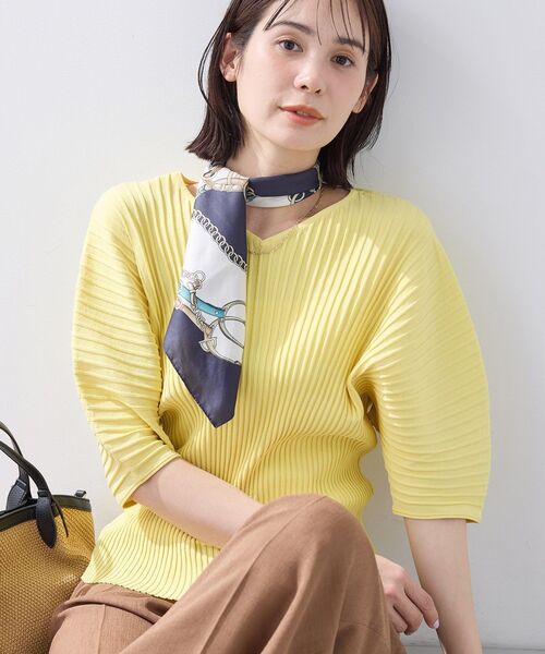 INDIVI（インディヴィ）の「【二の腕カバー／スタイルアップ】ドライタッチストレッチニット（Tシャツ/カットソー・レディース・ブラック/チャコールグレー/ホワイト/イエロー・05/13/15 /38）」の18枚目の写真