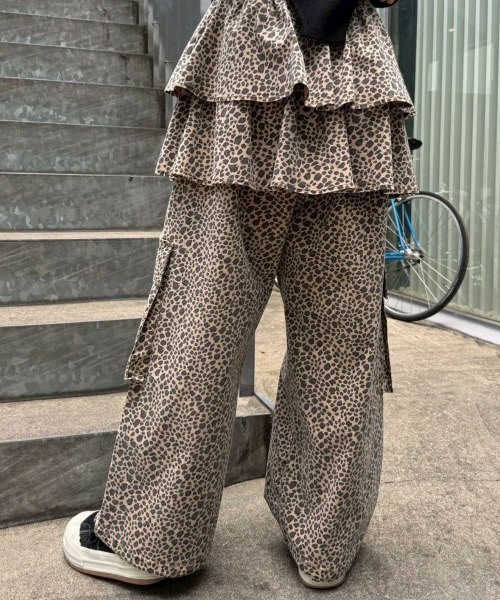 Candy Stripper(キャンディストリッパー)の「LEOPARD SKIRT パンツ(その他パンツ・レディース・ベージュ/ピンク・FREE)」の12枚目の写真