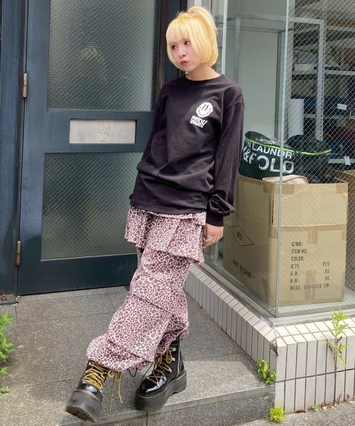 Candy Stripper(キャンディストリッパー)の「LEOPARD SKIRT パンツ(その他パンツ・レディース・ベージュ/ピンク・FREE)」の6枚目の写真