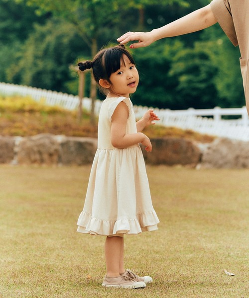 LOWRYS FARM(ローリーズファーム)の「marinaコットンフリルワンピース 493562(ワンピース・キッズ・アイボリー/ブラック/ブルー・130cm/110cm/120cm)」の8枚目の写真