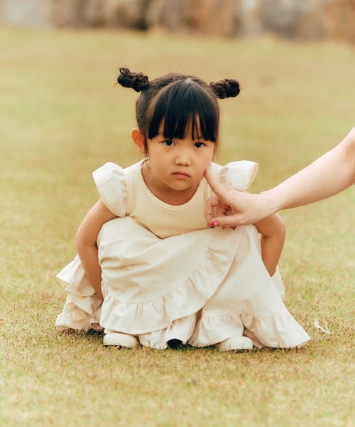 LOWRYS FARM(ローリーズファーム)の「marinaコットンフリルワンピース 493562(ワンピース・キッズ・アイボリー/ブラック/ブルー・130cm/110cm/120cm)」の5枚目の写真