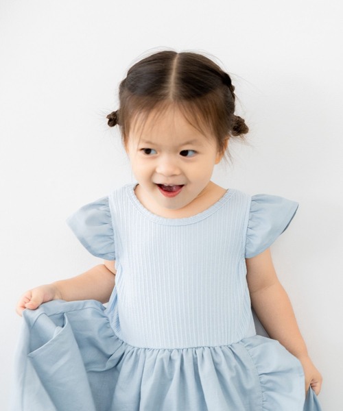 LOWRYS FARM(ローリーズファーム)の「marinaコットンフリルワンピース 493562(ワンピース・キッズ・アイボリー/ブラック/ブルー・130cm/110cm/120cm)」の15枚目の写真