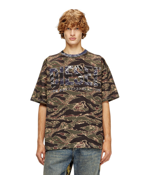 DIESEL(ディーゼル)の「メンズ Tシャツ T-BOXT-T22(Tシャツ/カットソー・メンズ・カモフラージュ・MEDIUM/LARGE/SMALL/X-LARGE/X-SMALL/XX-LARGE/XXX-LARGE)」の4枚目の写真