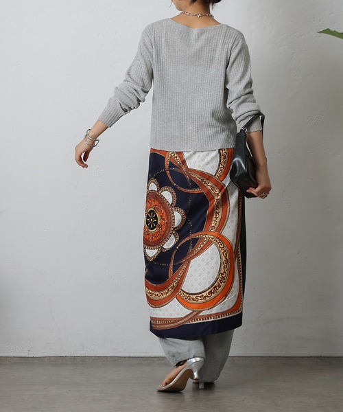 COLONY 2139(コロニートゥーワンスリーナイン)の「サークル大判スカーフ 90×90(バンダナ/スカーフ・レディース・レッド/ベージュ/ネイビー・FREE)」の11枚目の写真