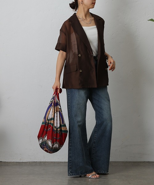 COLONY 2139(コロニートゥーワンスリーナイン)の「サークル大判スカーフ 90×90(バンダナ/スカーフ・レディース・レッド/ベージュ/ネイビー・FREE)」の8枚目の写真