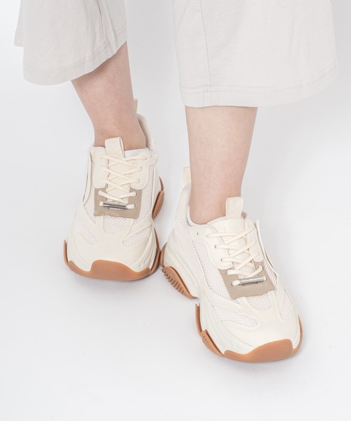 STEVE MADDEN（スティーブマデン）の「【STEVE MADDEN/スティーブマデン】ボリュームソール スニーカー POSSESSION（スニーカー・レディース・ホワイト/ブラック/ブラック×ホワイト/グレー/ホワイト×ホワイト・7.5/7/6.5/8.5/8）」の12枚目の写真