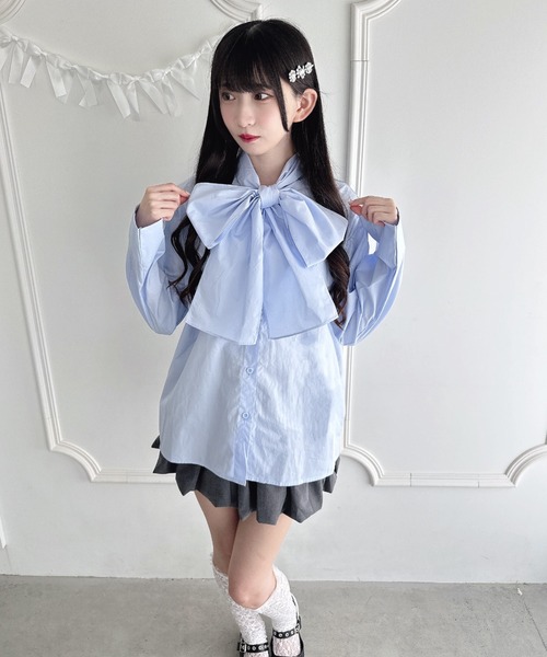 Loueme(ルエム)の「ボリュームリボンボウタイブラウス(シャツ/ブラウス・レディース・ホワイト/ブラック/ライトブルー・FREE)」の5枚目の写真