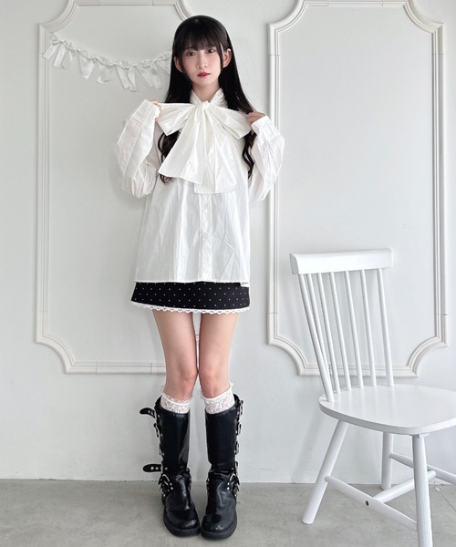 Loueme(ルエム)の「ボリュームリボンボウタイブラウス(シャツ/ブラウス・レディース・ホワイト/ブラック/ライトブルー・FREE)」の17枚目の写真