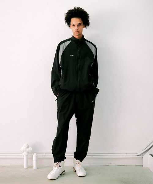 NOISE MAKER（ノイズメーカー）の「ナイロントラックジャケット【MADE IN JAPAN】（ナイロンジャケット・メンズ・ブラック×グレー・L/XL）」の6枚目の写真