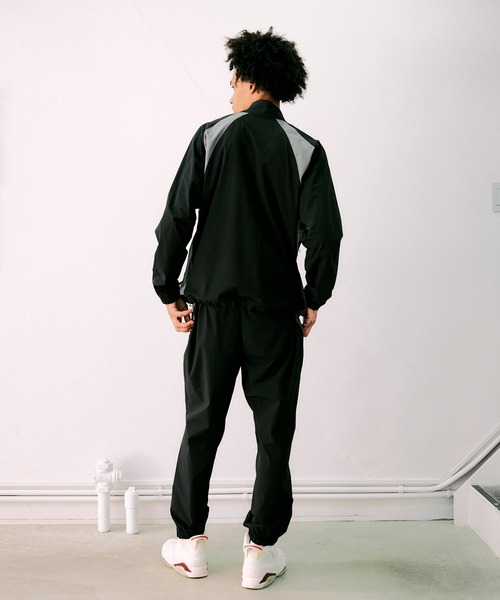 NOISE MAKER（ノイズメーカー）の「ナイロントラックジャケット【MADE IN JAPAN】（ナイロンジャケット・メンズ・ブラック×グレー・L/XL）」の5枚目の写真