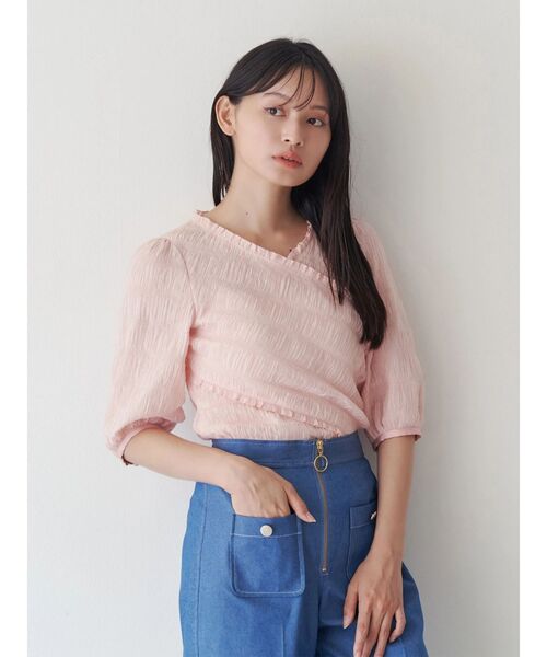 TONAL(トーナル)の「スモッキングJQアシメブラウス(シャツ/ブラウス・レディース・ブラック/ベビーピンク/オフホワイト・MEDIUM)」の5枚目の写真