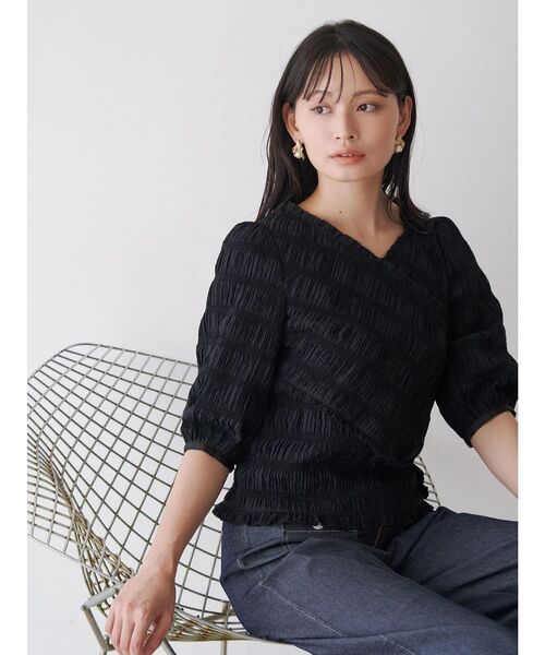 TONAL(トーナル)の「スモッキングJQアシメブラウス(シャツ/ブラウス・レディース・ブラック/ベビーピンク/オフホワイト・MEDIUM)」の10枚目の写真