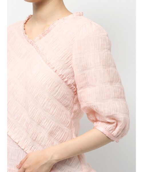 TONAL(トーナル)の「スモッキングJQアシメブラウス(シャツ/ブラウス・レディース・ブラック/ベビーピンク/オフホワイト・MEDIUM)」の15枚目の写真