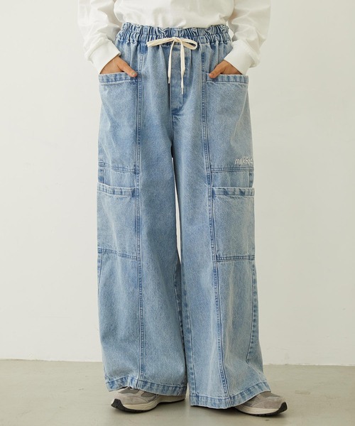 MILKFED.(ミルクフェド)の「BIG POCKET PANTS(デニムパンツ・レディース・ライトブルー/ライトインディゴブルー・S/M)」の2枚目の写真