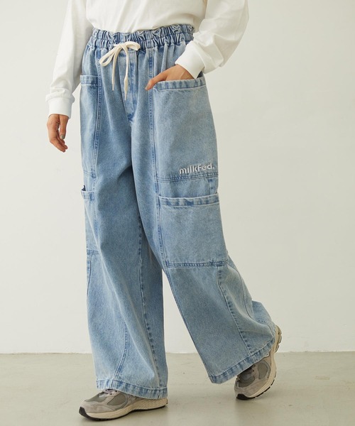 MILKFED.(ミルクフェド)の「BIG POCKET PANTS(デニムパンツ・レディース・ライトブルー/ライトインディゴブルー・S/M)」の4枚目の写真