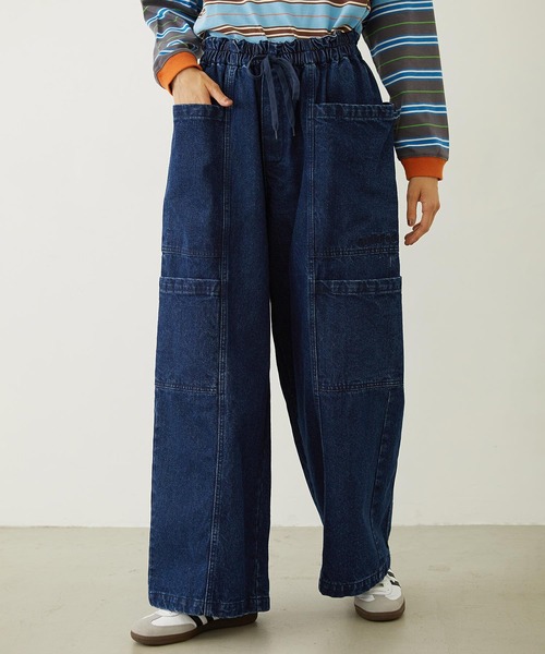 MILKFED.(ミルクフェド)の「BIG POCKET PANTS(デニムパンツ・レディース・ライトブルー/ライトインディゴブルー・S/M)」の21枚目の写真