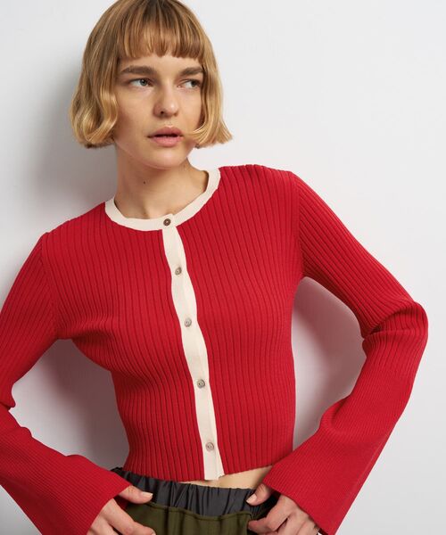 LANVIN en Bleu(ランバンオンブルー)の「バイカラーリブショートカーディガン(ニット/セーター・レディース・ブラック/レッド/ベージュ・38)」の1枚目の写真