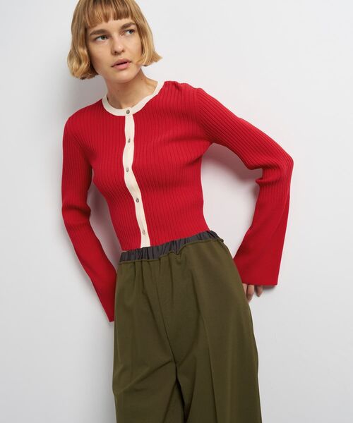 LANVIN en Bleu(ランバンオンブルー)の「バイカラーリブショートカーディガン(ニット/セーター・レディース・ブラック/レッド/ベージュ・38)」の7枚目の写真