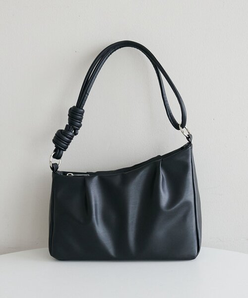 DISCOAT（ディスコート）の「タック使い2WAYアシメショルダーバッグ（ショルダーバッグ・レディース・ブラック/ベージュ/ブラウン・FREE）」の17枚目の写真