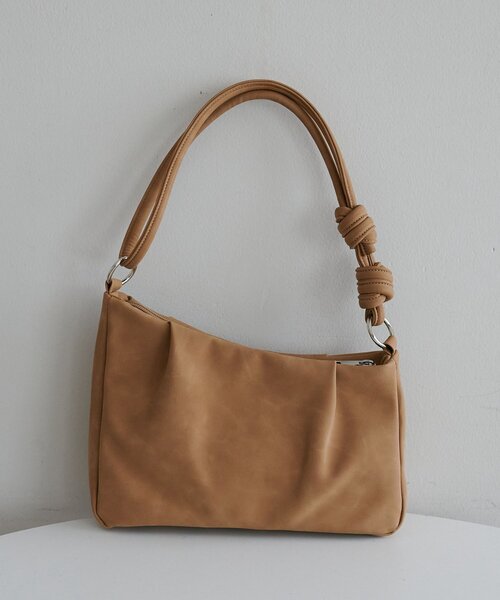 DISCOAT（ディスコート）の「タック使い2WAYアシメショルダーバッグ（ショルダーバッグ・レディース・ブラック/ベージュ/ブラウン・FREE）」の7枚目の写真