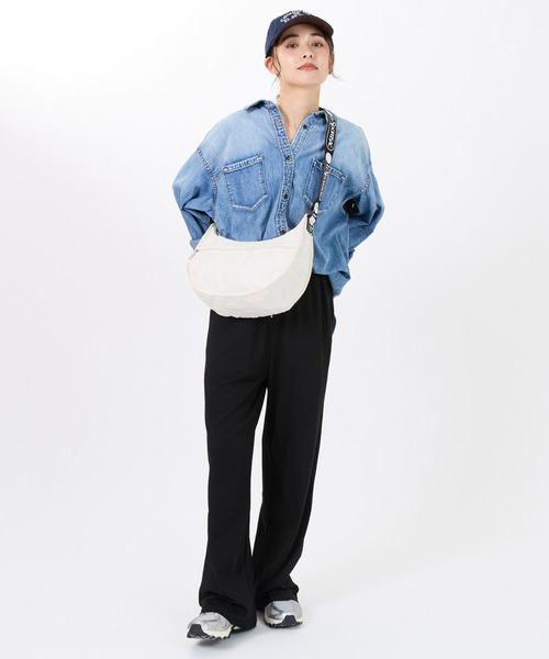 EVERYDAY HOBO ロゴジャカードメレンゲ（ショルダーバッグ