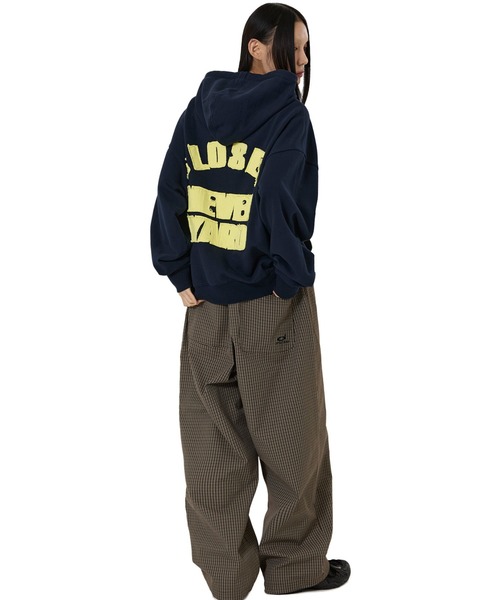 OY(オーワイ)の「『OY/オーワイ』CUTOUT PATCH HOODIE/カットアウトパッチプルオーバーパーカー(パーカー・レディース・ブラック/ネイビー・L/M)」の17枚目の写真