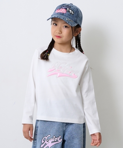 X-girl Stages(エックスガールステージス)の「【TBSドラマ フェイクマミー 着用アイテム】PVCロゴ長袖Tシャツ(Tシャツ/カットソー・キッズ・ライトブルー/オフホワイト/ブラック・110cm/140cm/130cm/120cm/100cm)」の2枚目の写真