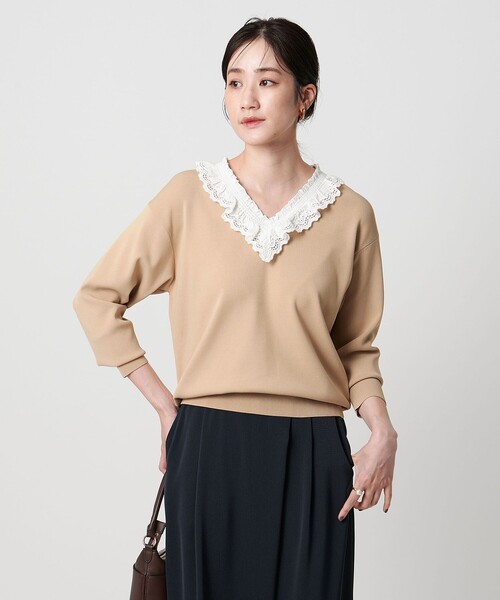 UNITED ARROWS(ユナイテッドアローズ)の「スカラップ レース フリル ニット‐ウォッシャブル‐(ニット/セーター・レディース・ネイビー/ベージュ/ブラック・FREE)」の10枚目の写真
