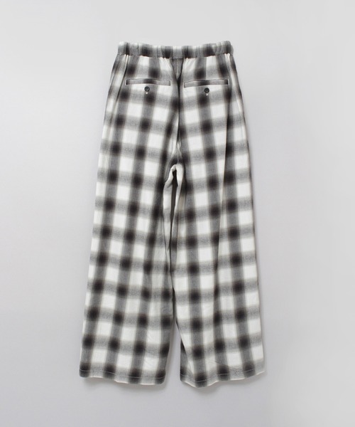 RNA-N（アールエヌエーエヌ）の「R4386 オンブレーチェックバギーパンツ（その他パンツ・レディース・ブラック/オフホワイト/ブラウン・FREE）」の8枚目の写真