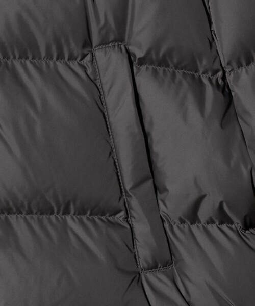 HERNO（ヘルノ）の「＜HERNO＞フーディ ダウンジャケット（ダウンジャケット/コート・メンズ・ブラック/ダークグレー・48/50）」の7枚目の写真