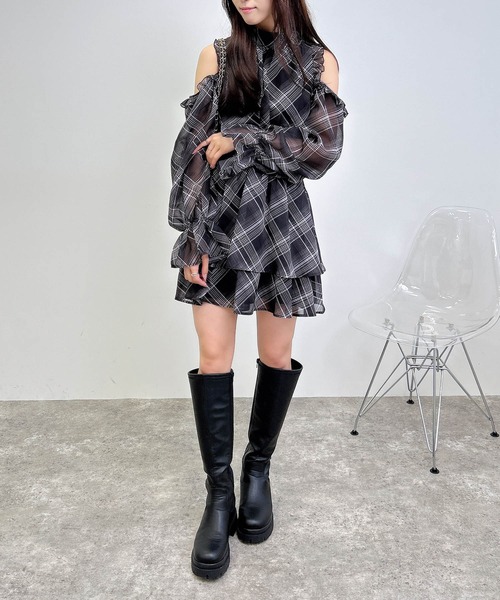 INGNI(イング)の「2Wayリボン肩あきワンピース(ワンピース・レディース・ブラック系/ブラウン系その他2/ブラック・M)」の14枚目の写真