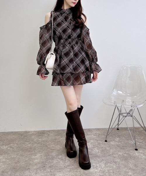 INGNI(イング)の「2Wayリボン肩あきワンピース(ワンピース・レディース・ブラック系/ブラウン系その他2/ブラック・M)」の21枚目の写真