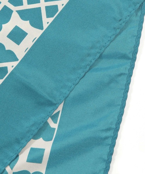 studio CLIP(スタディオクリップ)の「幾何学模様大判スカーフ(バンダナ/スカーフ・レディース・ブラウン/オレンジ・FREE)」の5枚目の写真