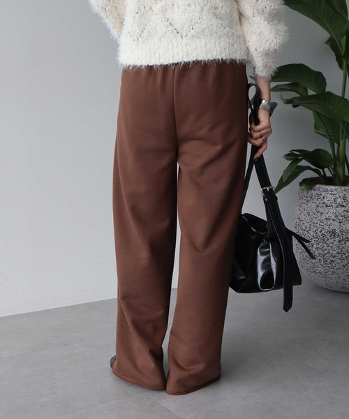 earth music&ecology（アースミュージックアンドエコロジー）の「センターシームタックスウェットパンツ（スウェットパンツ・レディース・チャコールグレー/ブラウン/ホワイト系その他・FREE）」の5枚目の写真