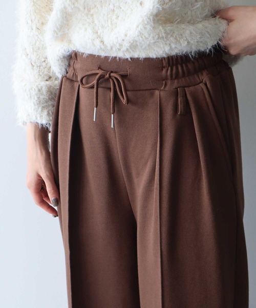 earth music&ecology（アースミュージックアンドエコロジー）の「センターシームタックスウェットパンツ（スウェットパンツ・レディース・チャコールグレー/ブラウン/ホワイト系その他・FREE）」の17枚目の写真